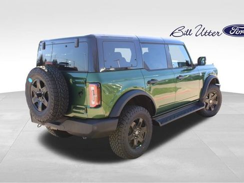 New 2025 Ford Bronco Outer Banks image 3