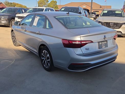 Used 2024 Volkswagen Jetta S image 4