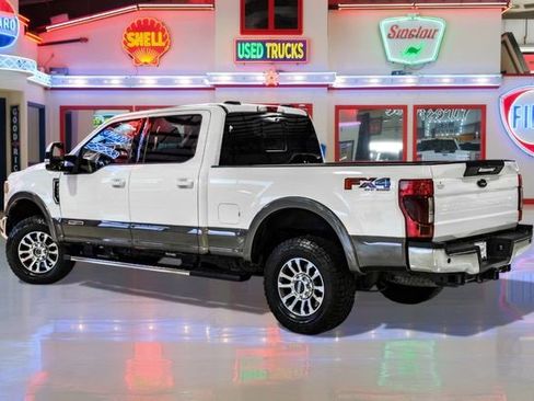 Used 2022 Ford F250 Lariat w/ Lariat Value Package image 4