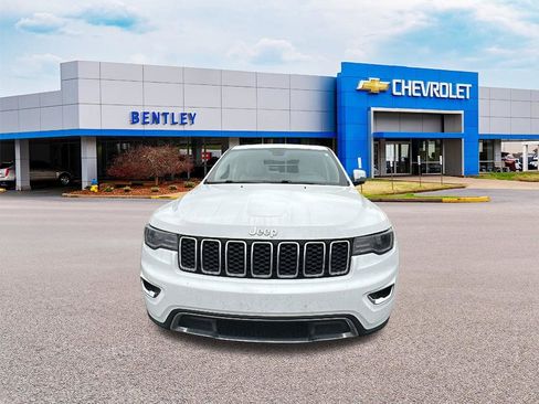 Used 2017 Jeep Grand Cherokee Limited w/ Luxury Group II image 8