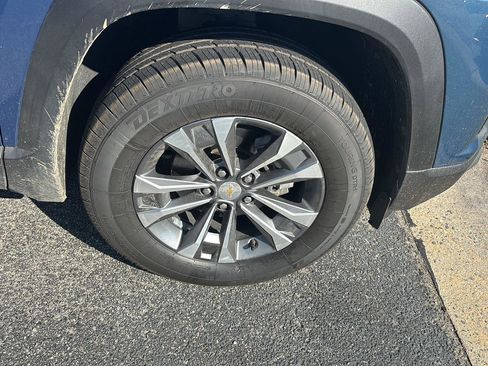 Used 2025 Chevrolet Equinox LT image 6