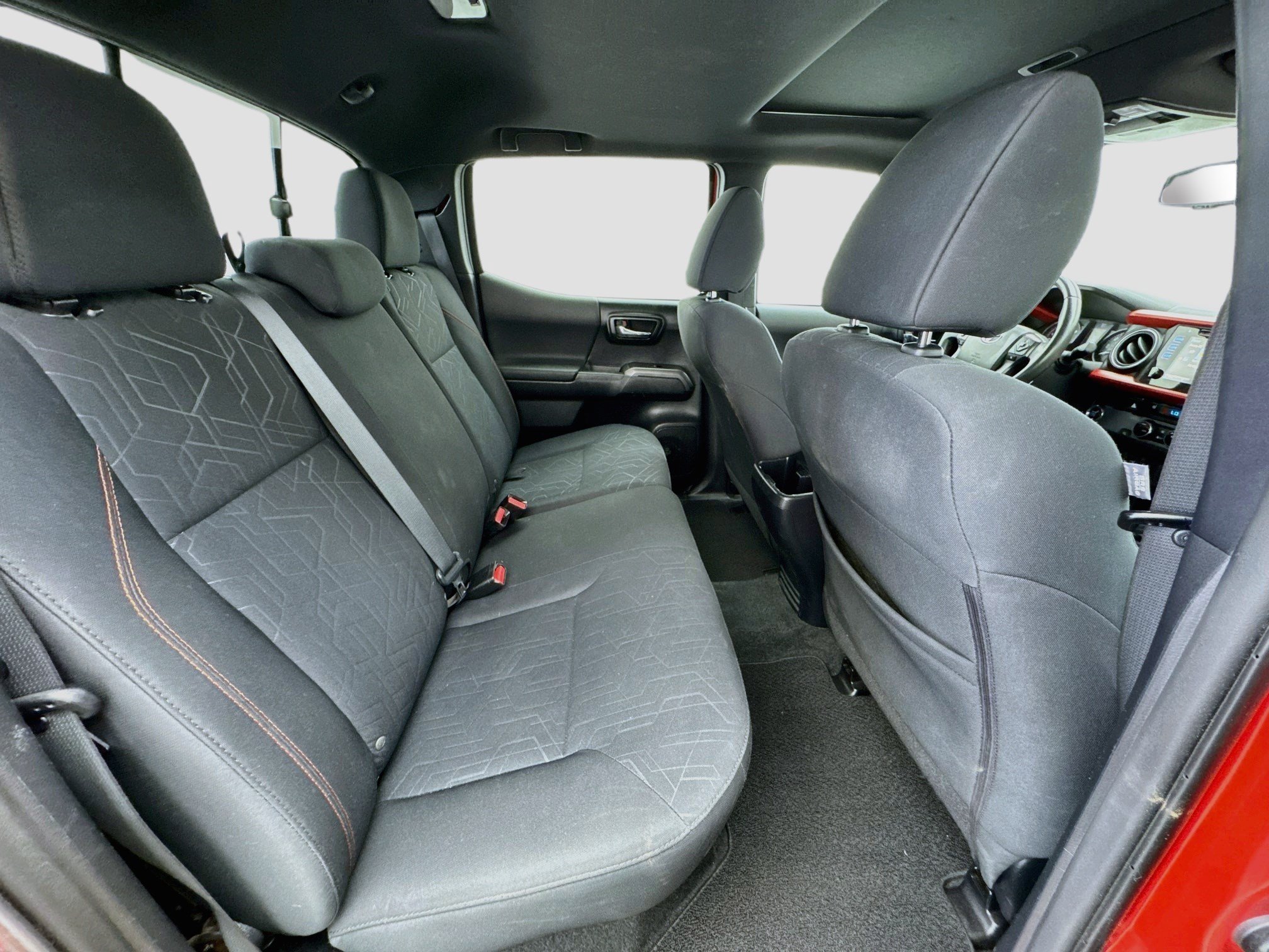Used 2016 Toyota Tacoma TRD Sport RWD image 18