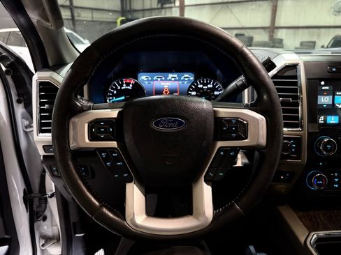 Used 2018 Ford F250 Lariat w/ Chrome Package AWD/4WD image 29