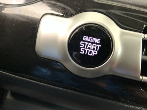 Used 2021 Kia Seltos SX w/ SX Sunroof Package image 31