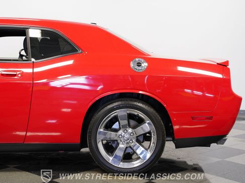 Used 2009 Dodge Challenger R/T RWD image 25