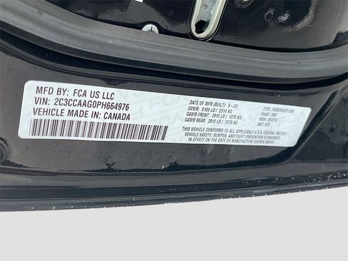 Used 2023 Chrysler 300 Touring w/ Sport Appearance Package image 28