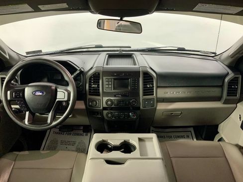 Used 2017 Ford F250 XL w/ STX Appearance Package AWD/4WD image 18