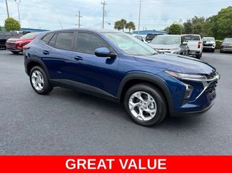 Used 2024 Chevrolet Trax LS w/ LS Convenience Package FWD video 1
