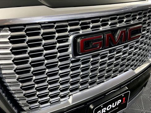 Used 2021 GMC Yukon XL Denali w/ LPO, Illumination Package image 30