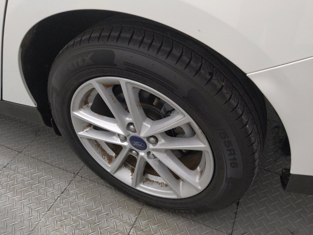 Used 2018 Ford Focus SE FWD image 31