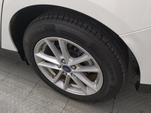Used 2018 Ford Focus SE FWD image 31