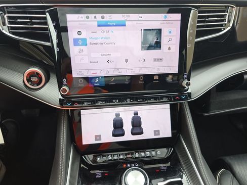 Used 2024 Jeep Grand Wagoneer Series II w/ Quick Order Packagew 28T image 9