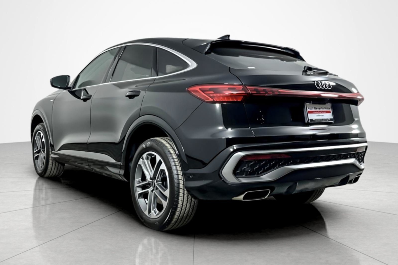 New 2026 Audi Q5 Premium Plus AWD/4WD image 4