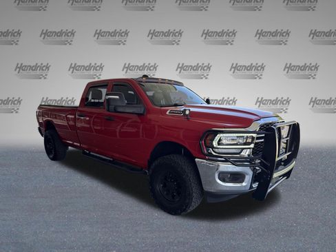 Used 2024 RAM 2500 Tradesman w/ Chrome Appearance Group RWD image 3