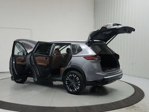 Used 2026 Nissan Rogue Platinum w/ Platinum Premium Package AWD/4WD image 13