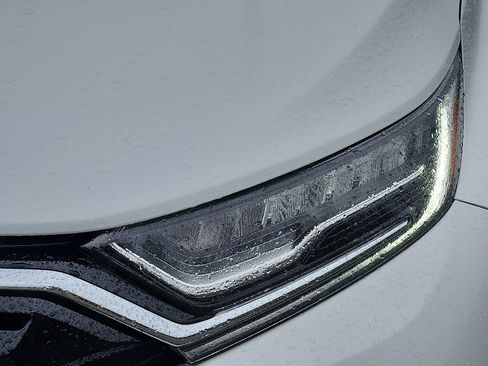 Used 2022 Honda CR-V Touring image 9