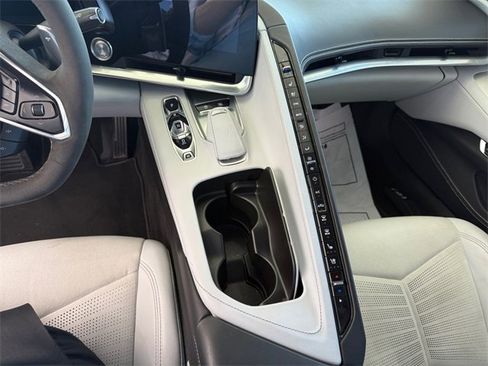 Used 2023 Chevrolet Corvette Stingray Premium Cpe w/ Z51 Performance Package image 7