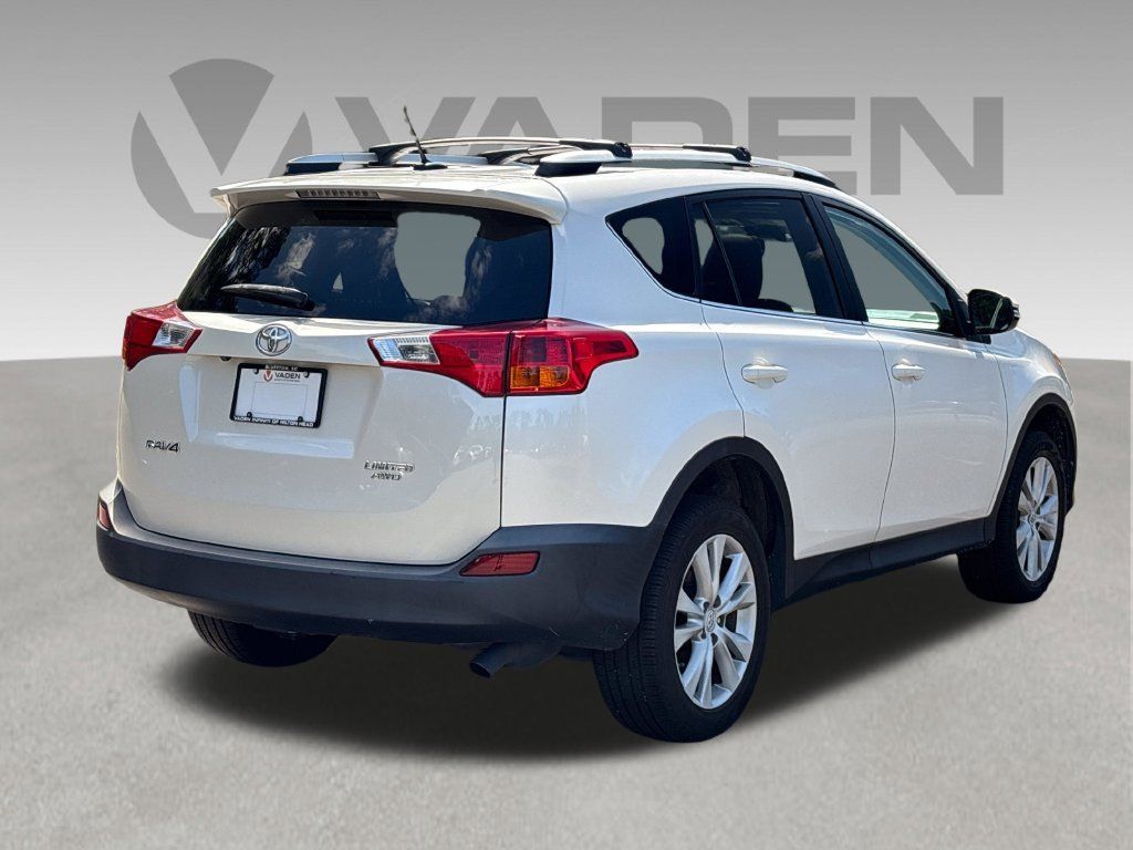 Used 2014 Toyota RAV4 Limited w/ Technology Package AWD/4WD image 10