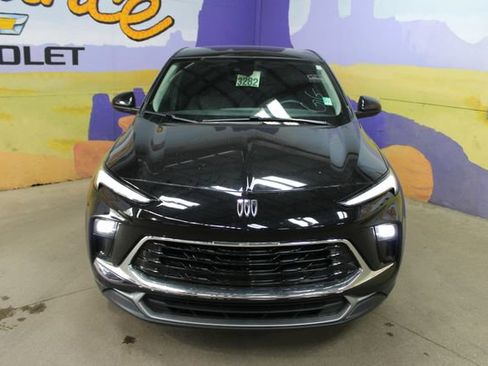 Used 2025 Buick Encore GX Preferred FWD image 3