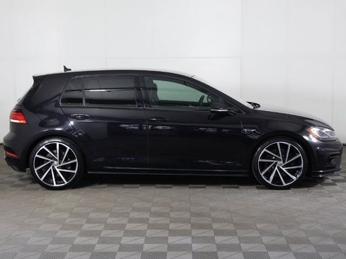 Used 2018 Volkswagen Golf R 4-Door image 18