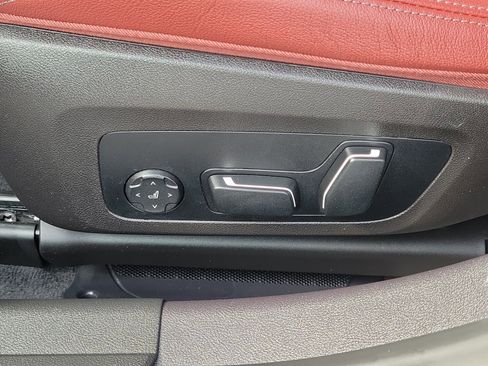 Used 2025 BMW 330i xDrive Sedan image 21