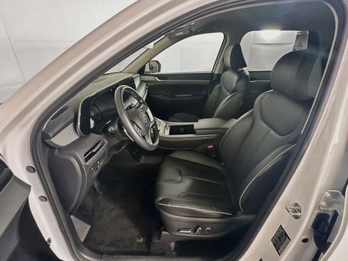 Used 2025 Hyundai Palisade SEL FWD image 13