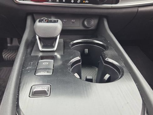 Used 2021 Nissan Rogue SV FWD image 18