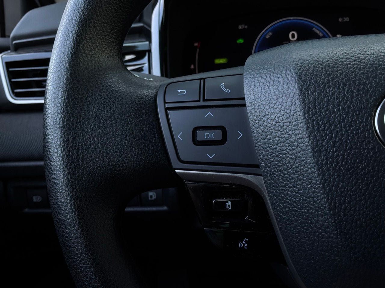 Used 2026 Toyota Camry LE FWD image 35