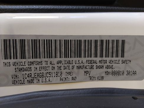 Used 2018 Jeep Grand Cherokee Altitude image 33