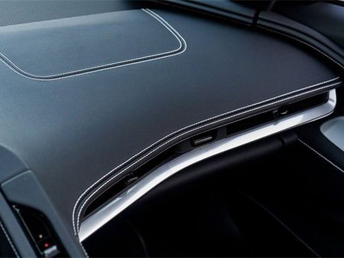 Used 2025 Chevrolet Corvette Z06 image 38