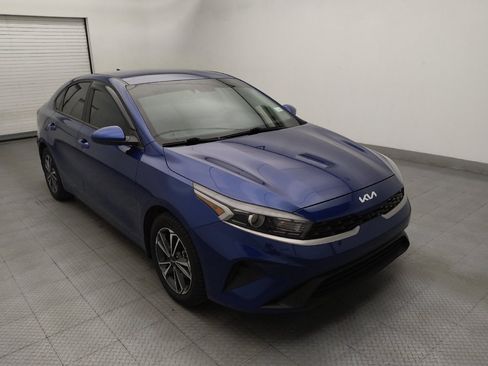Used 2022 Kia Forte LXS FWD image 13