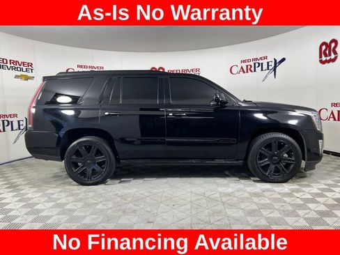 Used 2017 Cadillac Escalade Premium Luxury AWD/4WD image 10
