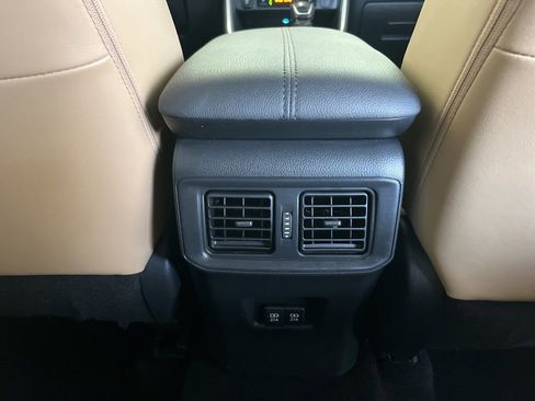 Used 2021 Toyota RAV4 Limited AWD/4WD image 26