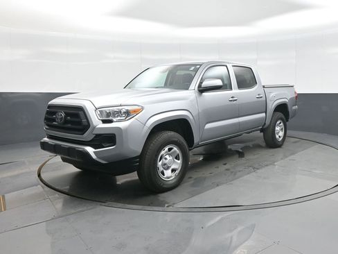Certified 2022 Toyota Tacoma SR image 3