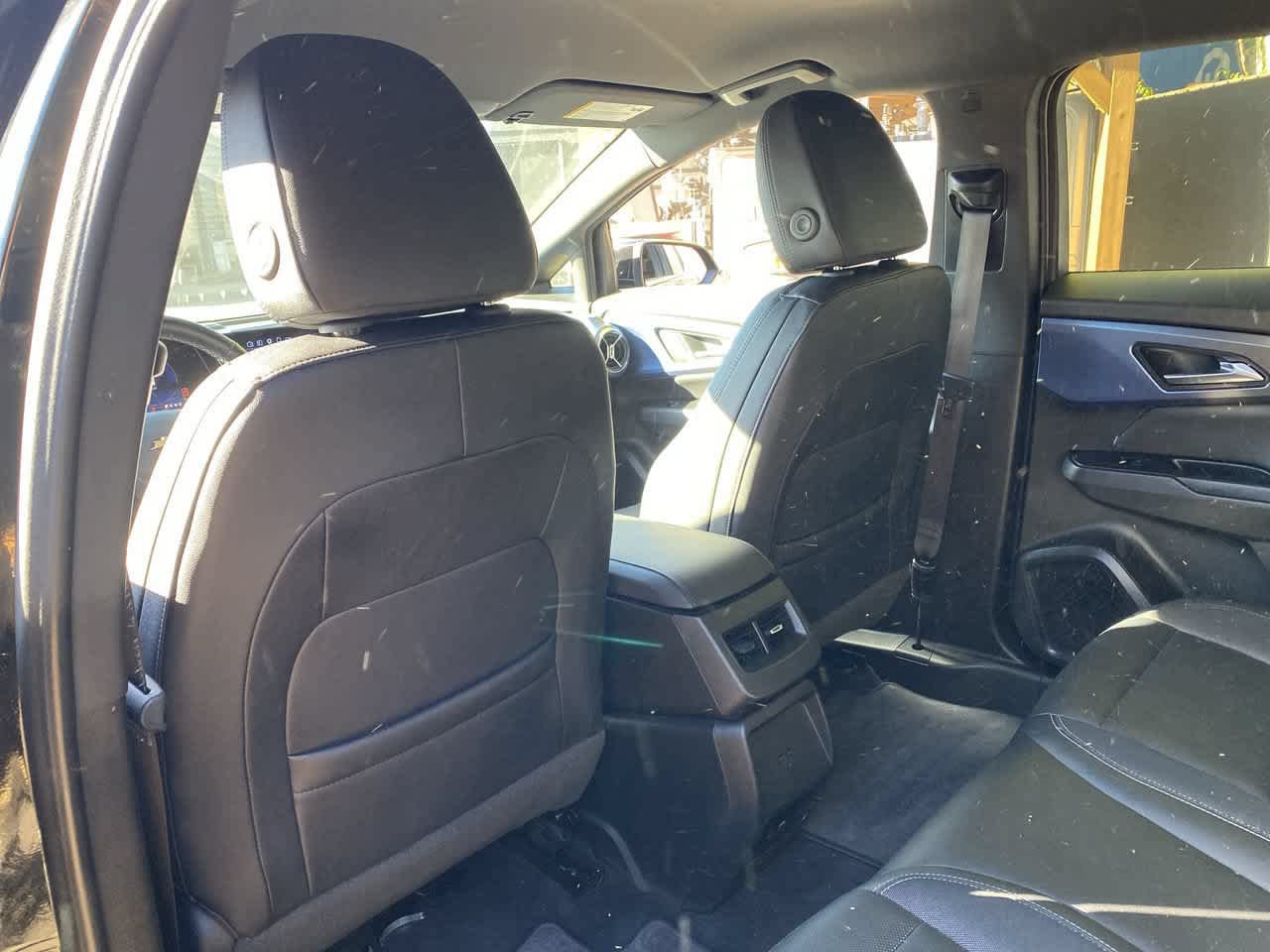 Used 2024 Chevrolet Equinox EV LT AWD/4WD image 15
