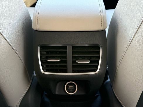 Used 2022 Hyundai Sonata Limited w/ Preferred Accessory Package FWD image 14