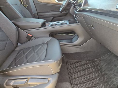 New 2026 Volkswagen Atlas SE image 12