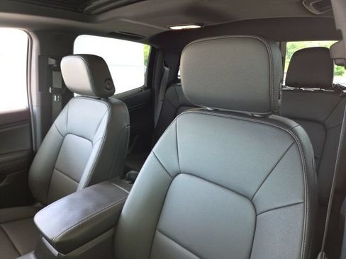 Used 2024 GMC Canyon Elevation w/ Convenience Package AWD/4WD image 21