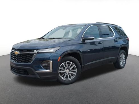 Used 2023 Chevrolet Traverse LT AWD/4WD image 1