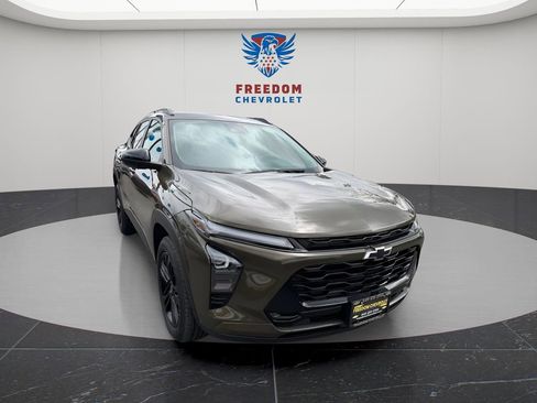 Used 2024 Chevrolet Trax ACTIV w/ Driver Confidence Package FWD image 10