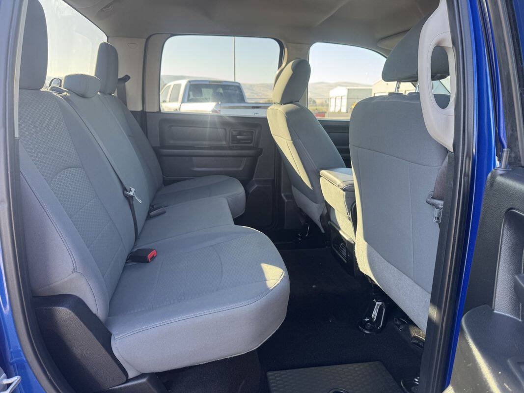 Used 2015 RAM 1500 Express AWD/4WD image 5