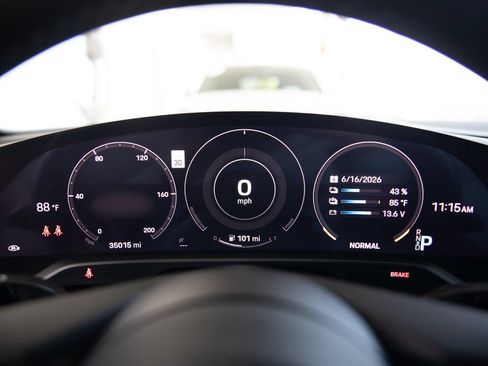 Certified 2022 Porsche Taycan 4S AWD/4WD image 12