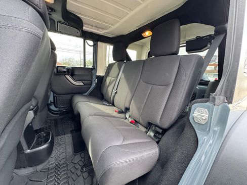 Used 2015 Jeep Wrangler Unlimited Sport w/ Quick Order Package 24S image 12
