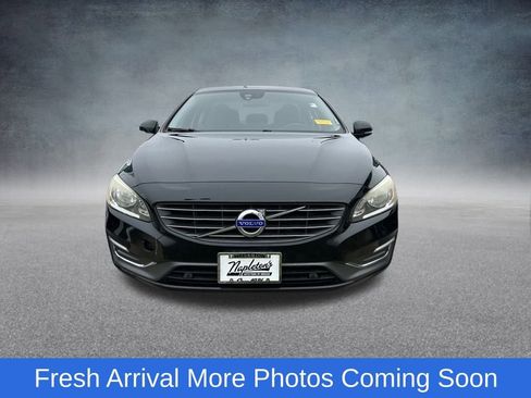 Used 2015 Volvo S60 T5 image 2