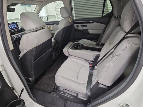Used 2024 Honda Pilot Touring image 32