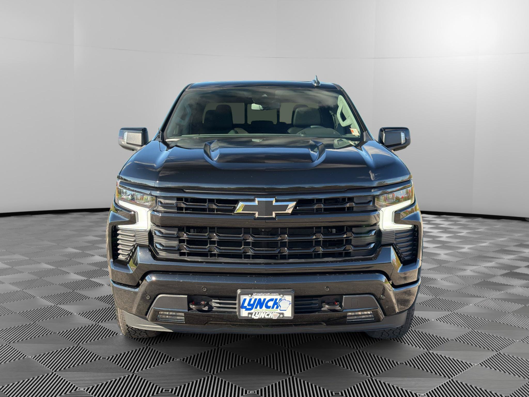 Used 2026 Chevrolet Silverado 1500 RST w/ Redline Edition AWD/4WD image 7