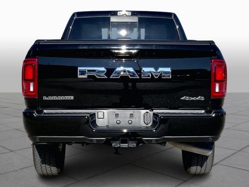 Used 2025 RAM 2500 Laramie w/ Sport Appearance Package AWD/4WD image 8