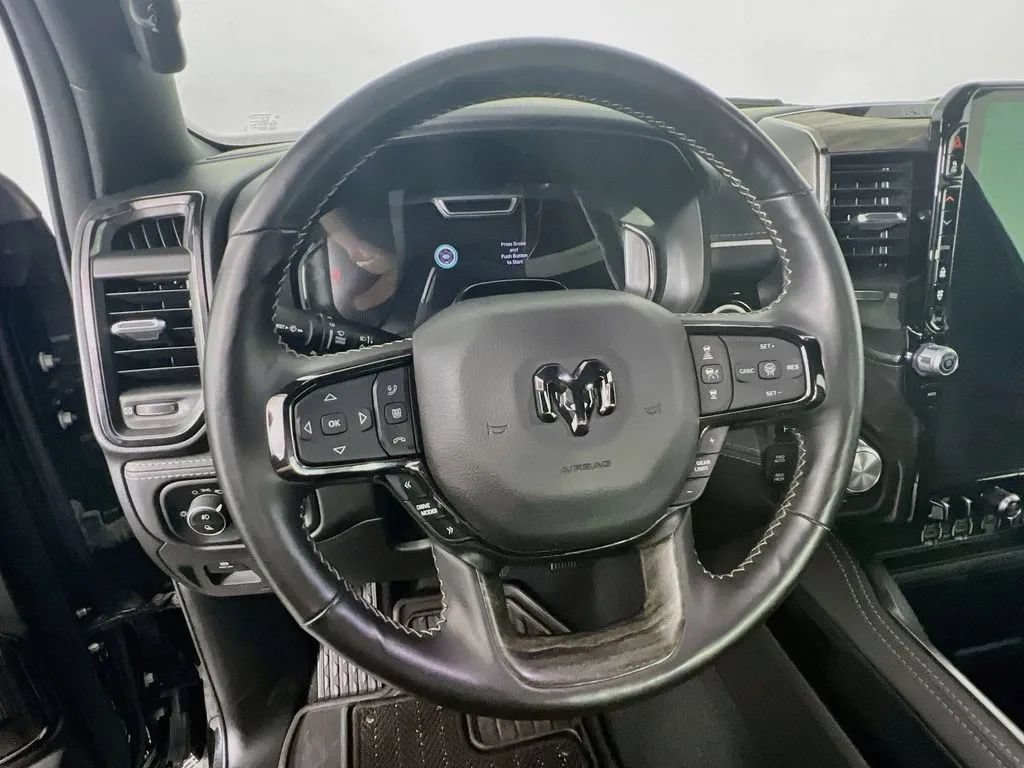 Used 2025 RAM 1500 Limited AWD/4WD image 12