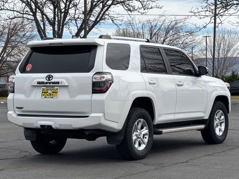 Used 2023 Toyota 4Runner SR5 Premium w/ Moonroof Package image 4