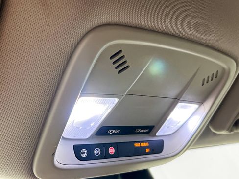 Used 2017 Chevrolet Malibu Premier w/ Driver Confidence Package image 22